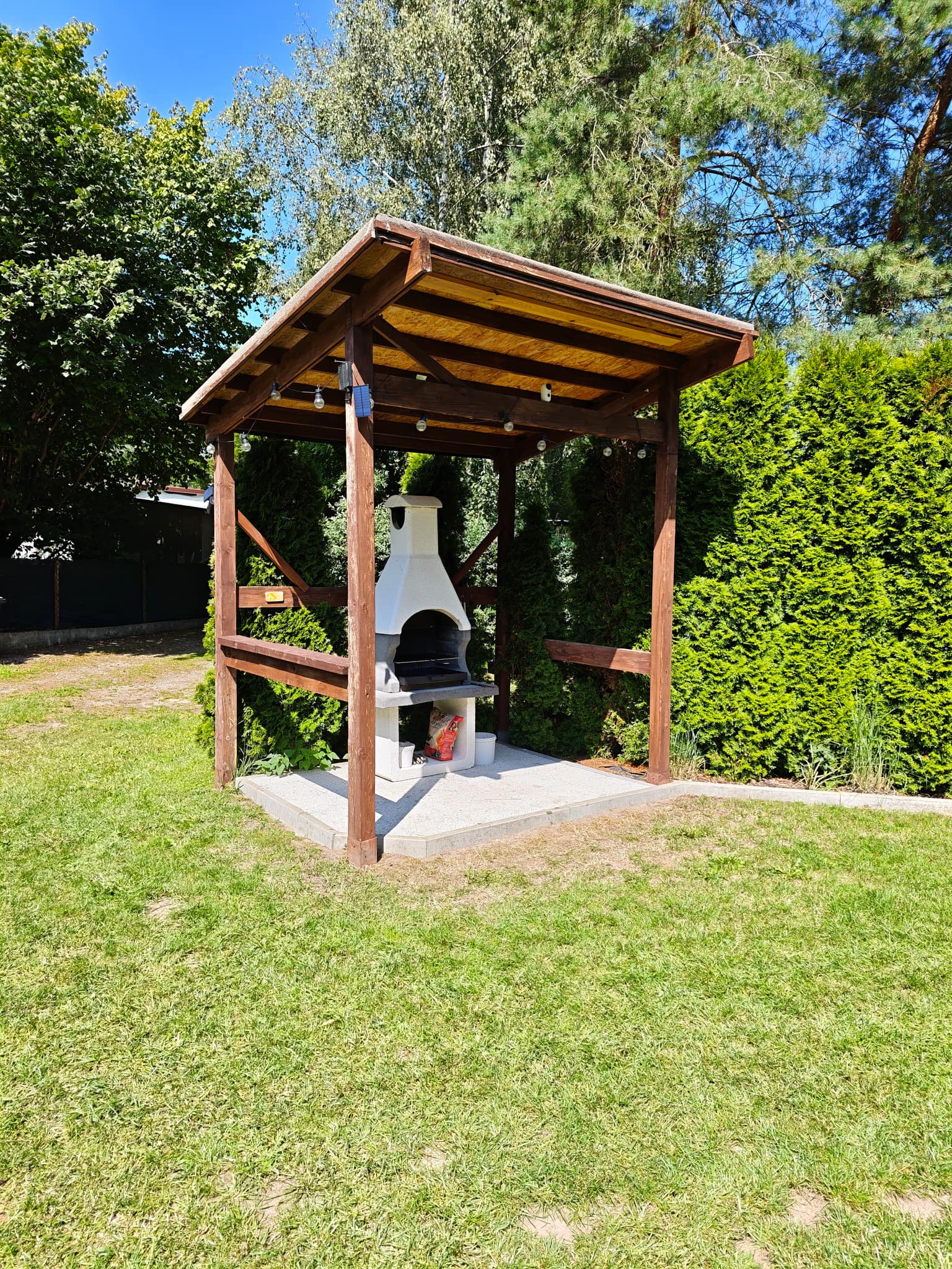 Grillplatz auf dem Gelände